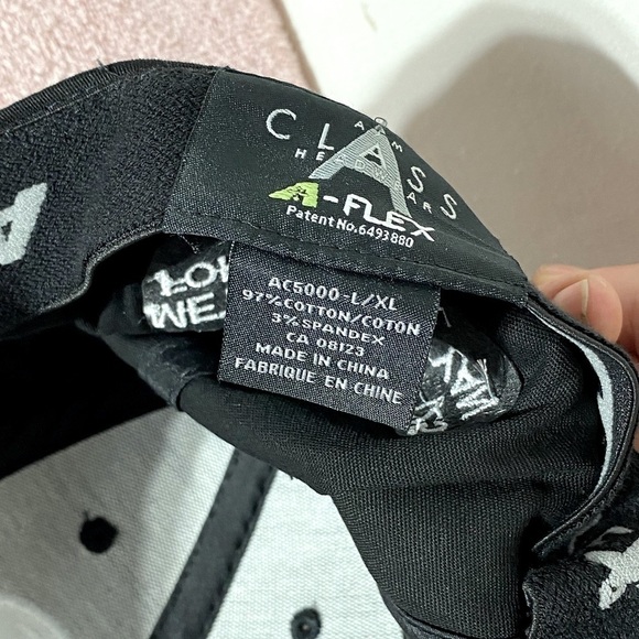 5/$25 Black Hat With Infinity Symbol Fort Chipewyan L/XL - Picture 7 of 8